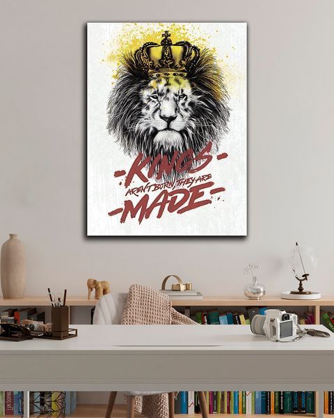 Мотивационная картина Лев в короне в офис - Lion Kings Made - 30х40 см