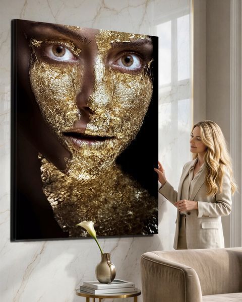 Картина на полотні Золоте обличчя Golden Face для студії краси та кабінету косметолога - 40х60 см
